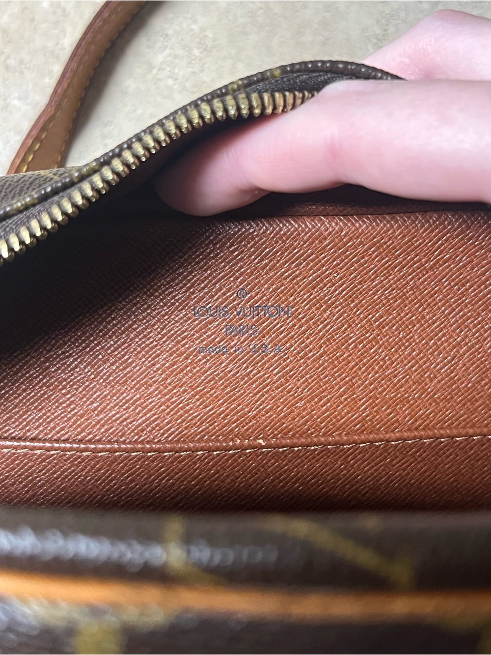 Louis Vuitton Cite MM - Picture 16 of 16